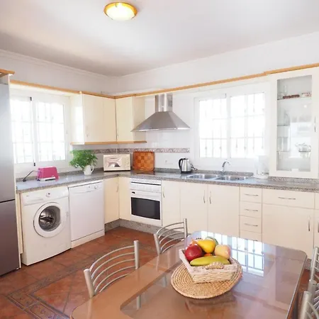 Paradise - Buganvilla נרחה