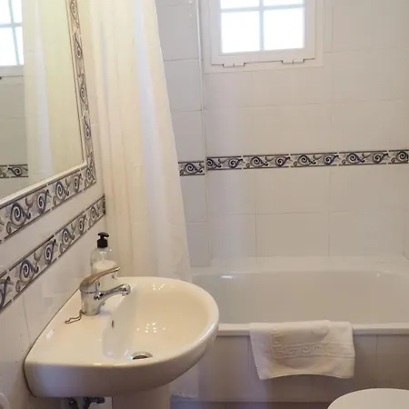 Paradise - Buganvilla נרחה